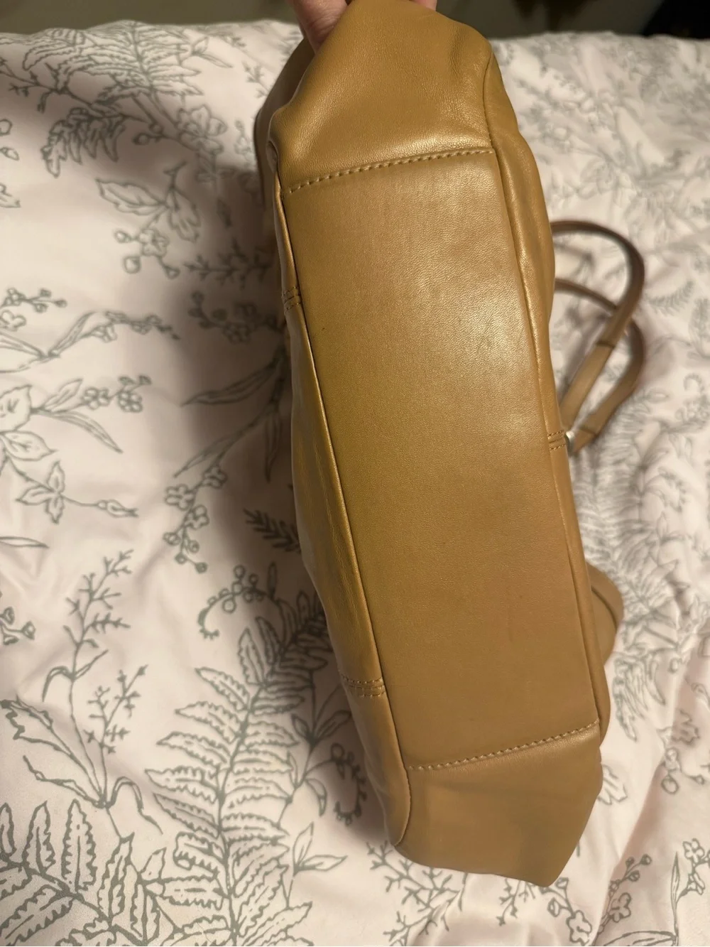Vintage Coach Soho Tan Leather Shoulder Tote with Polished Logo Plaque